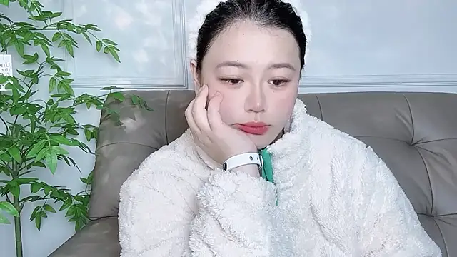 Snapshot of 520-vivo chatting on December 21, 2024, 6:23 pm 520-vivo online show from December 21, 2024, 6:23 pm