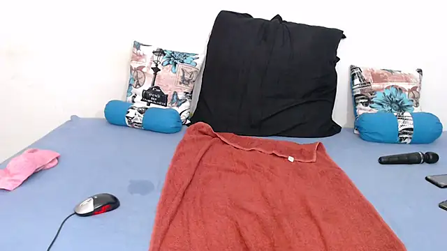 Snapshot of ThickAss90 chatting on February 16, 2025, 11:05 pm ThickAss90 online show from February 16, 2025, 11:05 pm