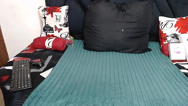 Snapshot of ThickAss90 chatting on September 15, 2025, 11:05 pm ThickAss90 online show from September 15, 2025, 11:05 pm