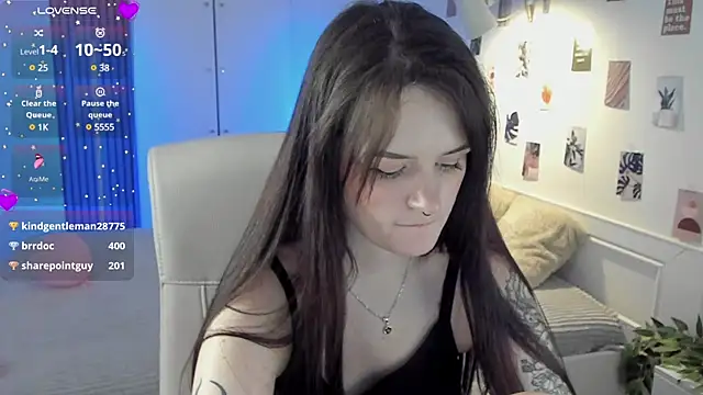 Snapshot of SashaSunlight chatting on January 11, 2025, 8:43 pm SashaSunlight online show from January 11, 2025, 8:43 pm