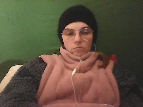 Snapshot of Musical__fantasy chatting on November 6, 2025, 6:53 pm Musical fantasy online show from November 6, 2025, 6:53 pm