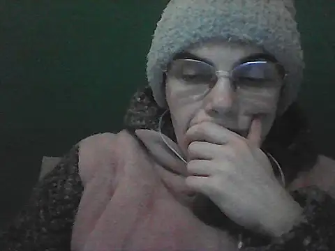 Snapshot of Musical__fantasy chatting on January 11, 2026, 8:25 pm Musical fantasy online show from January 11, 2026, 8:25 pm