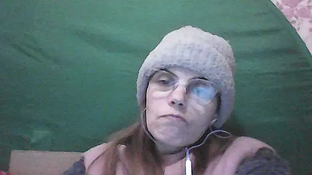 Snapshot of Musical__fantasy chatting on April 20, 2026, 4:54 pm Musical fantasy online show from April 20, 2026, 4:54 pm