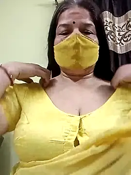 Snapshot of IndianAngle chatting on May 19, 2026, 11:55 pm IndianAngle online show from May 19, 2026, 11:55 pm