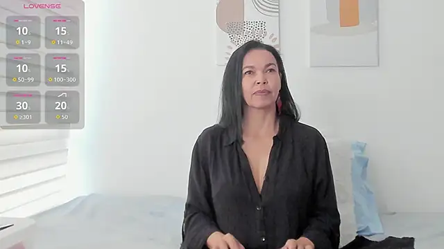 Snapshot of Evawalker_ chatting on May 11, 2026, 1:50 pm Evawalker online show from May 11, 2026, 1:50 pm
