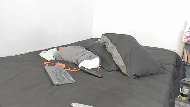 evanandsunny online show from December 16, 2024, 7:21 pm