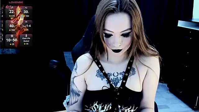 nasty katty  online show from December 15, 2025, 9:41 pm