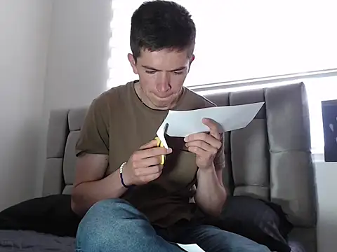 Snapshot of Eliantg chatting on December 31, 2024, 5:29 pm Eliantg online show from December 31, 2024, 5:29 pm