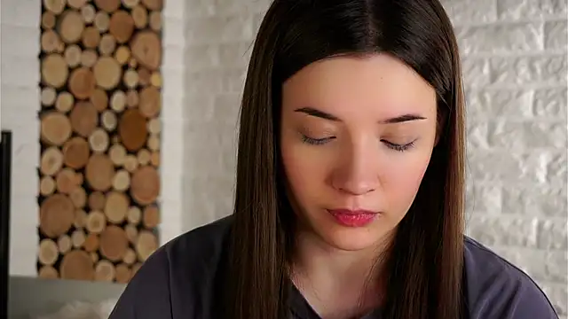 LowOncoming online show from September 29, 2025, 1:22 am