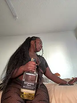 Snapshot of LillShayy chatting on January 16, 2026, 2:43 pm LillShayy online show from January 16, 2026, 2:43 pm