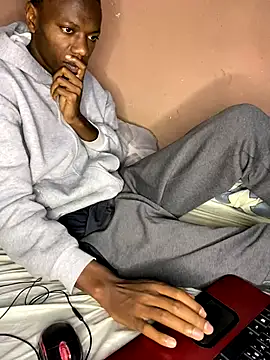 Snapshot of fireboyafrica chatting on September 25, 2025, 12:03 am fireboyafrica online show from September 25, 2025, 12:03 am