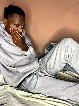 Snapshot of fireboyafrica chatting on October 3, 2025, 10:29 pm fireboyafrica online show from October 3, 2025, 10:29 pm