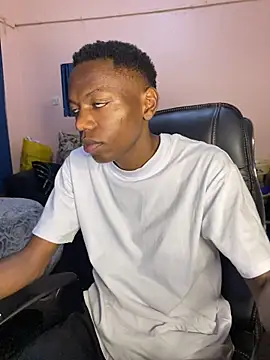 Snapshot of fireboyafrica chatting on July 4, 2026, 8:15 pm fireboyafrica online show from July 4, 2026, 8:15 pm