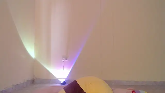 Snapshot of _maiahairy_ chatting on February 10, 2025, 3:10 pm maiahairy online show from February 10, 2025, 3:10 pm