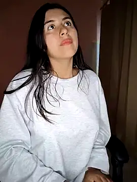 Snapshot of _maiahairy_ chatting on December 14, 2025, 10:03 pm maiahairy online show from December 14, 2025, 10:03 pm