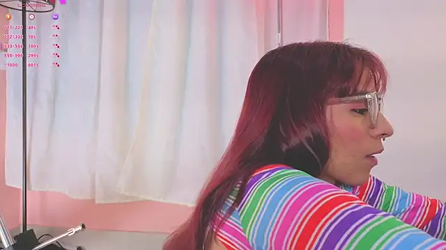 Scarlet Red  online show from March 3, 2026, 12:33 pm