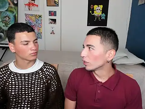 Snapshot of sweet_boys_xx chatting on December 16, 2024, 11:22 am sweet boys xx online show from December 16, 2024, 11:22 am