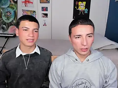 Snapshot of sweet_boys_xx chatting on December 21, 2024, 6:09 am sweet boys xx online show from December 21, 2024, 6:09 am