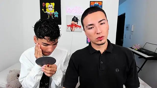 Snapshot of sweet_boys_xx chatting on November 23, 2025, 3:28 am sweet boys xx online show from November 23, 2025, 3:28 am