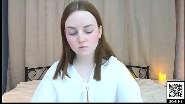 Wild  flowers online show from February 6, 2025, 2:58 pm