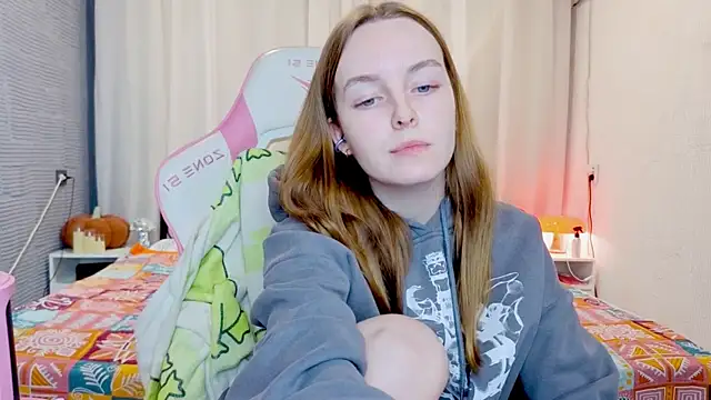 Wild  flowers online show from November 26, 2025, 6:31 pm