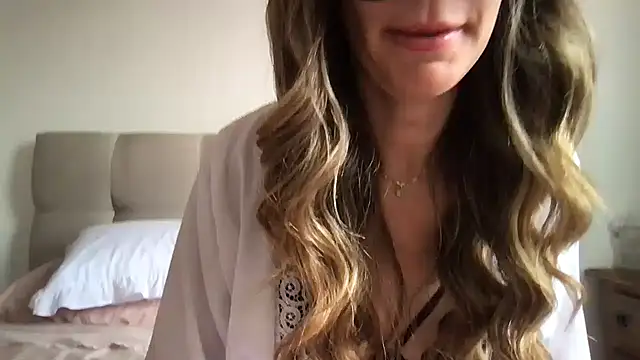 Snapshot of paolajonez chatting on January 5, 2025, 3:34 pm paolajonez online show from January 5, 2025, 3:34 pm