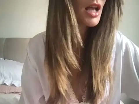 Snapshot of paolajonez chatting on February 27, 2025, 5:15 pm paolajonez online show from February 27, 2025, 5:15 pm