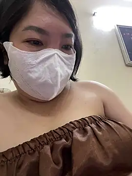 Snapshot of Hachi_Sweetbabie_ chatting on June 9, 2026, 10:49 am Hachi Sweetbabie online show from June 9, 2026, 10:49 am