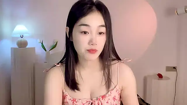 cloud8822 online show from December 18, 2024, 2:17 pm