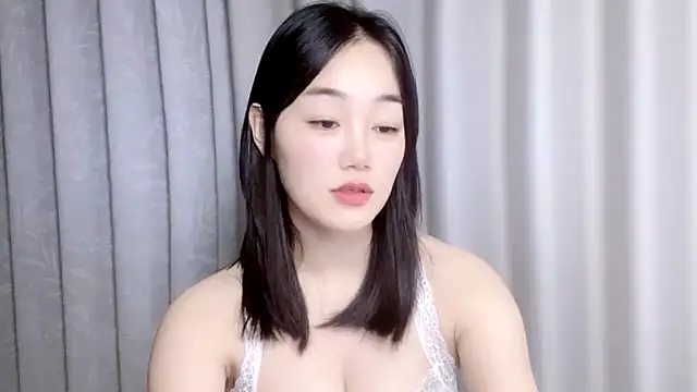 cloud8822 online show from September 15, 2025, 2:39 pm