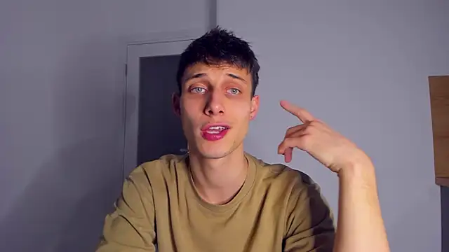 Kent Ross online show from November 17, 2025, 8:14 pm