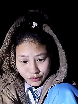 Snapshot of trieungoclnt chatting on January 5, 2025, 2:19 pm trieungoclnt online show from January 5, 2025, 2:19 pm