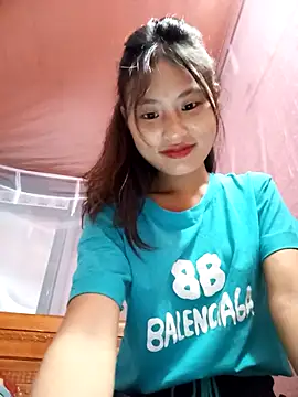 Snapshot of trieungoclnt chatting on October 15, 2025, 4:01 am trieungoclnt online show from October 15, 2025, 4:01 am