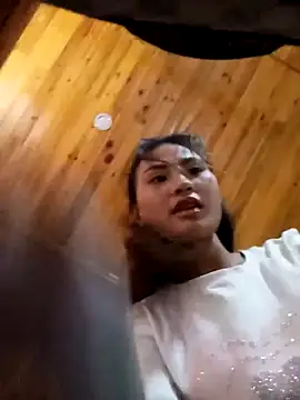 Snapshot of trieungoclnt chatting on October 26, 2025, 6:52 am trieungoclnt online show from October 26, 2025, 6:52 am