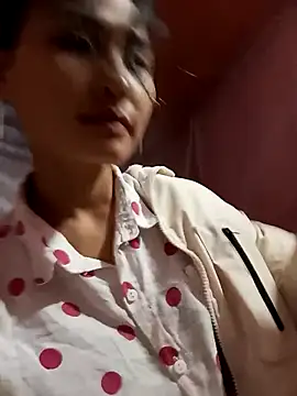 Snapshot of trieungoclnt chatting on November 3, 2025, 4:03 am trieungoclnt online show from November 3, 2025, 4:03 am