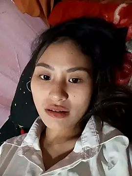 Snapshot of trieungoclnt chatting on November 13, 2025, 10:14 am trieungoclnt online show from November 13, 2025, 10:14 am