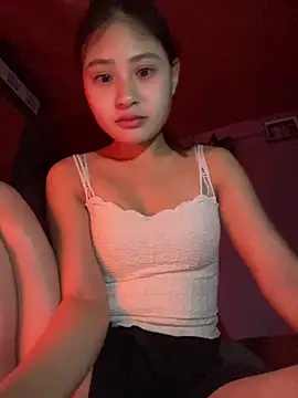 Snapshot of trieungoclnt chatting on February 5, 2026, 7:18 pm trieungoclnt online show from February 5, 2026, 7:18 pm