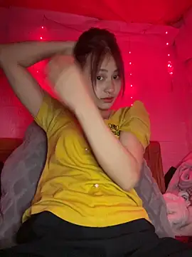 Snapshot of trieungoclnt chatting on March 13, 2026, 7:15 am trieungoclnt online show from March 13, 2026, 7:15 am