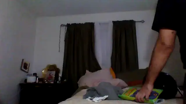 Snapshot of JooveyRose chatting on October 5, 2025, 4:11 am JooveyRose online show from October 5, 2025, 4:11 am