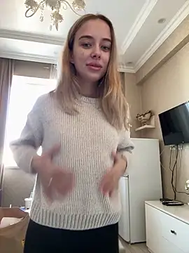 enjoy my beauty online show from December 19, 2025, 6:42 am