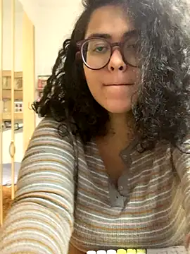 Curvydesifromgermany online show from December 5, 2025, 3:20 pm