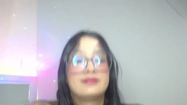 Snapshot of mariiana-diaz chatting on June 2, 2026, 7:16 pm mariiana-diaz online show from June 2, 2026, 7:16 pm