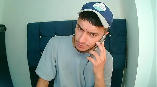 Snapshot of Kevin_Torres chatting on January 13, 2025, 2:21 pm Kevin Torres online show from January 13, 2025, 2:21 pm