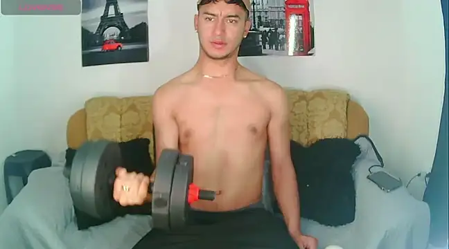 Snapshot of Kevin_Torres chatting on January 19, 2025, 2:49 pm Kevin Torres online show from January 19, 2025, 2:49 pm