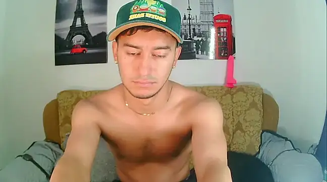 Snapshot of Kevin_Torres chatting on January 20, 2025, 1:00 pm Kevin Torres online show from January 20, 2025, 1:00 pm