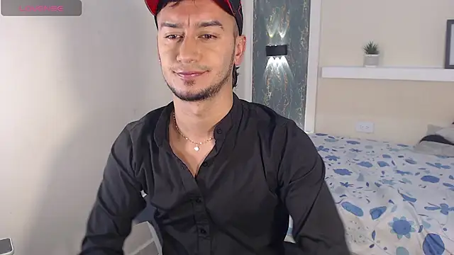 Snapshot of Kevin_Torres chatting on September 30, 2025, 1:54 am Kevin Torres online show from September 30, 2025, 1:54 am