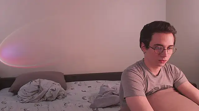 Snapshot of EliotMarks chatting on December 23, 2024, 9:51 pm EliotMarks online show from December 23, 2024, 9:51 pm