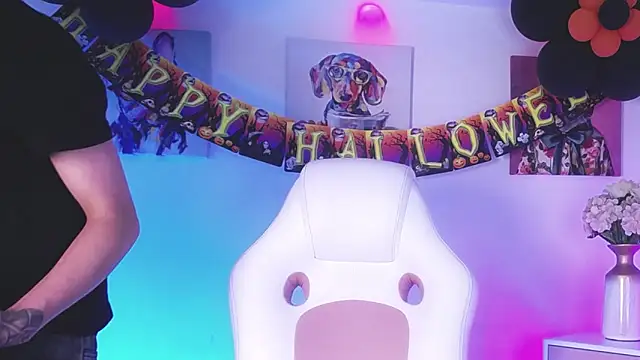 Steev Novoa online show from October 17, 2025, 9:17 pm