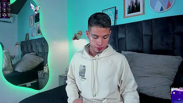 Snapshot of Ken-boy_ chatting on January 28, 2025, 2:32 am Ken-boy online show from January 28, 2025, 2:32 am