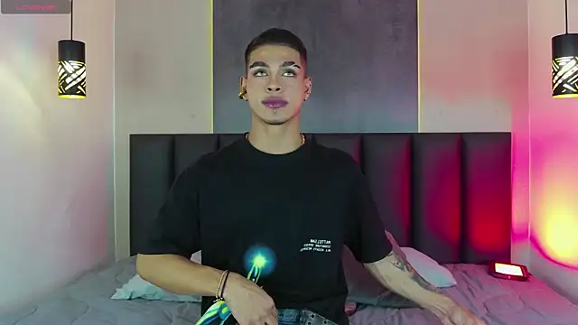 Snapshot of Ken-boy_ chatting on February 28, 2025, 2:42 am Ken-boy online show from February 28, 2025, 2:42 am